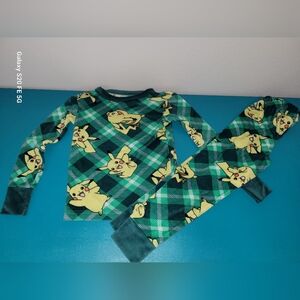 POKEMON * Green Pajamas * 2 Piece * Size 4 * Pikachu Print * Holidays *